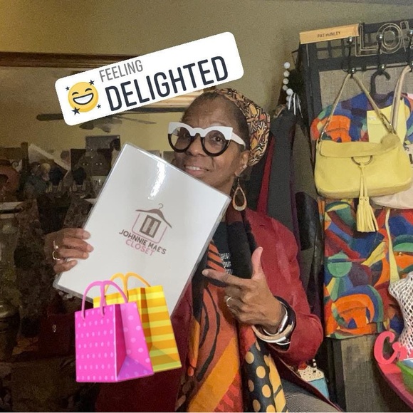 Join @ladydivadi LIVE shopping experience.
JUST ADMIRE: Sharing Rare Selections - Picture 1 of 17